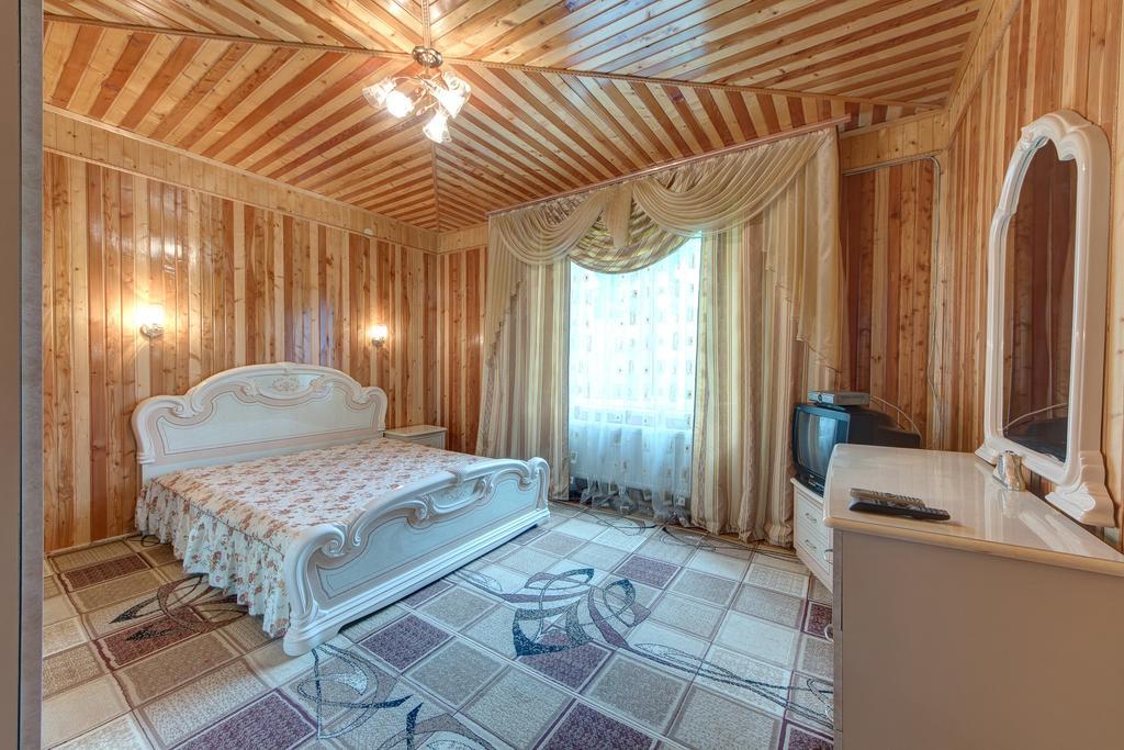 Guest House Velet Bukovel Ngoại thất bức ảnh