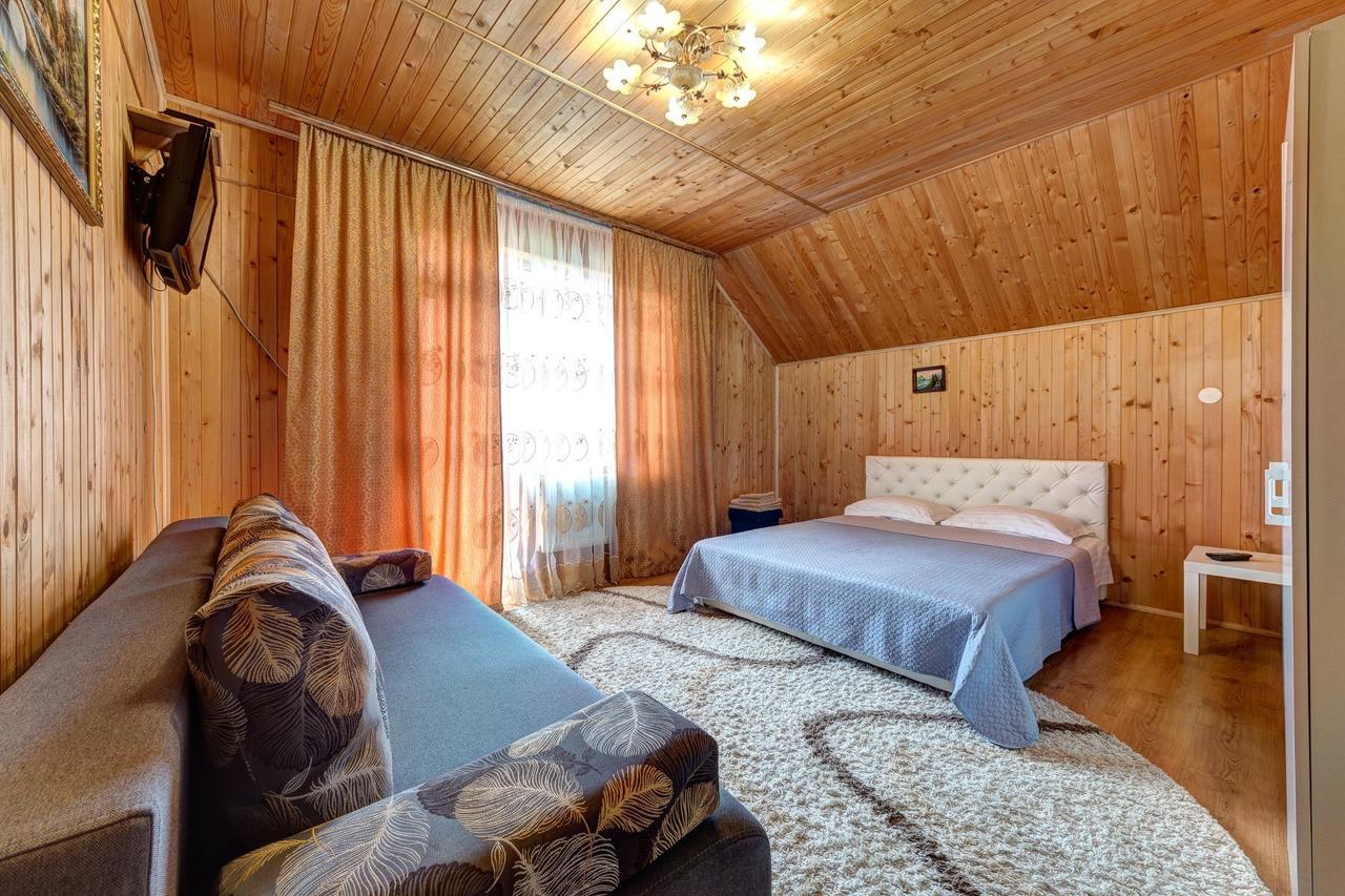 Guest House Velet Bukovel Ngoại thất bức ảnh