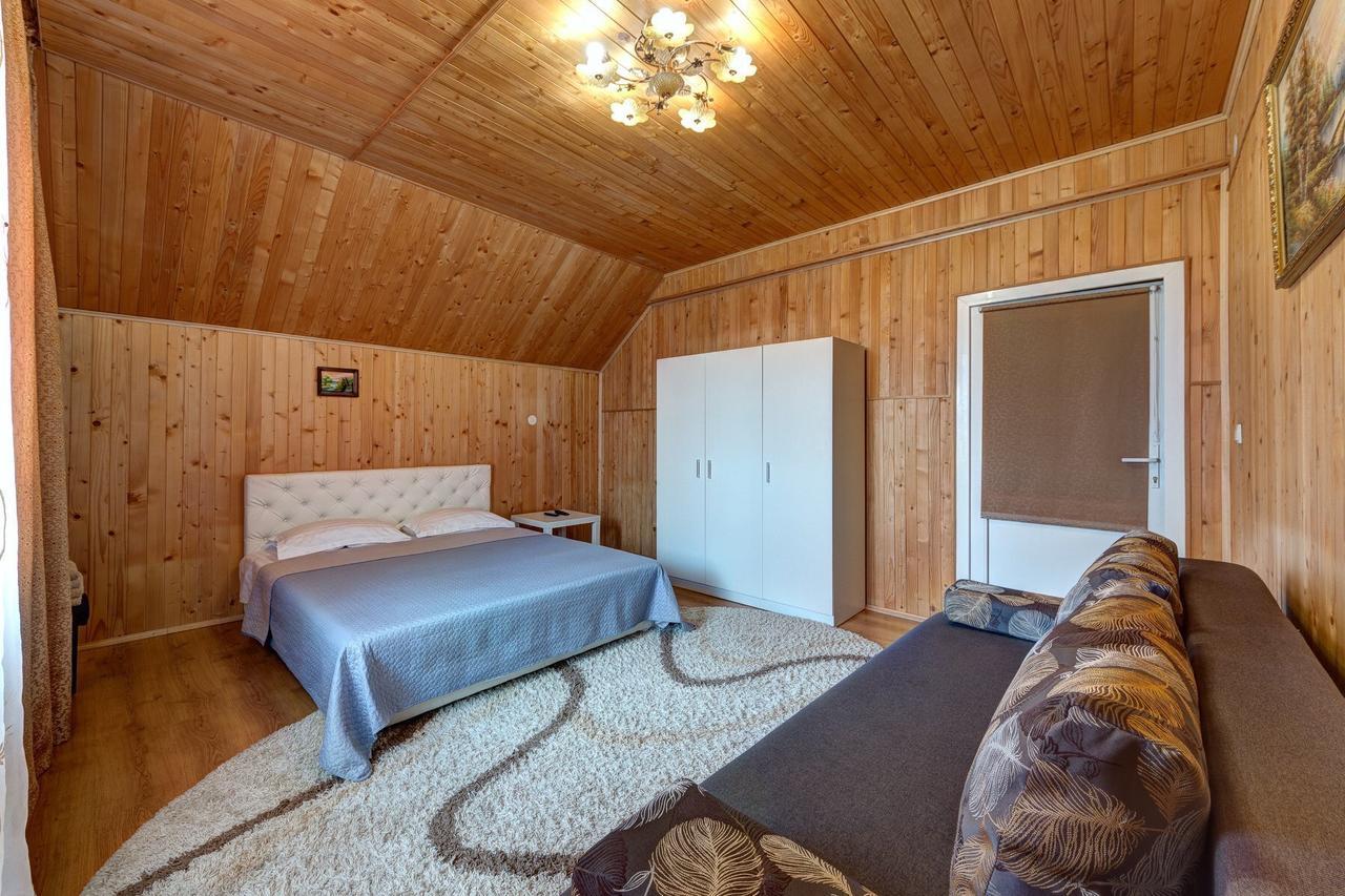 Guest House Velet Bukovel Ngoại thất bức ảnh